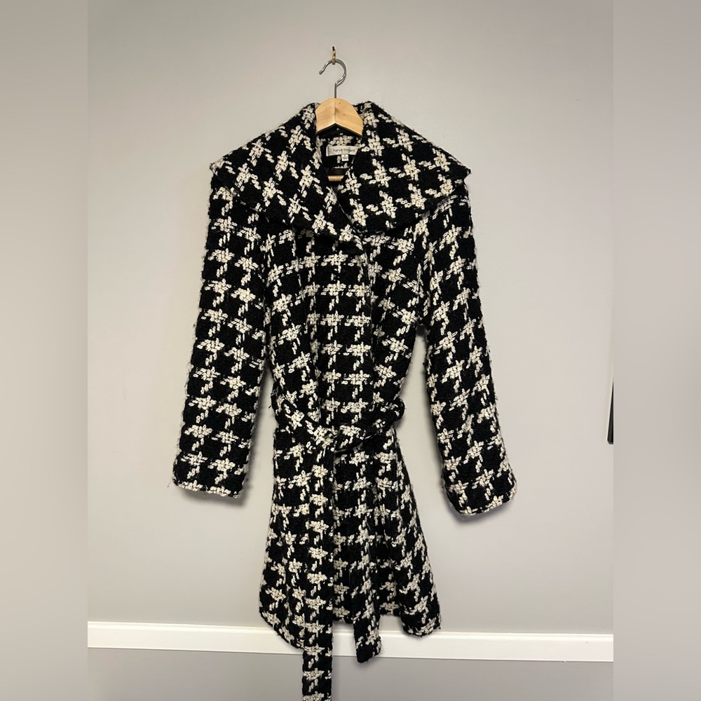 🖤 elegant Harve Bernard 50% wool Pea Coat